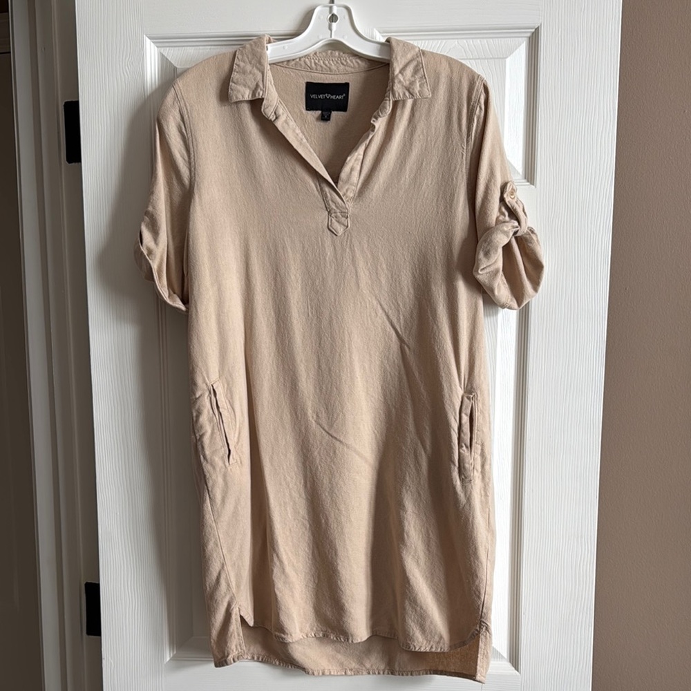 Velvet Heart Beige Shirt Dress